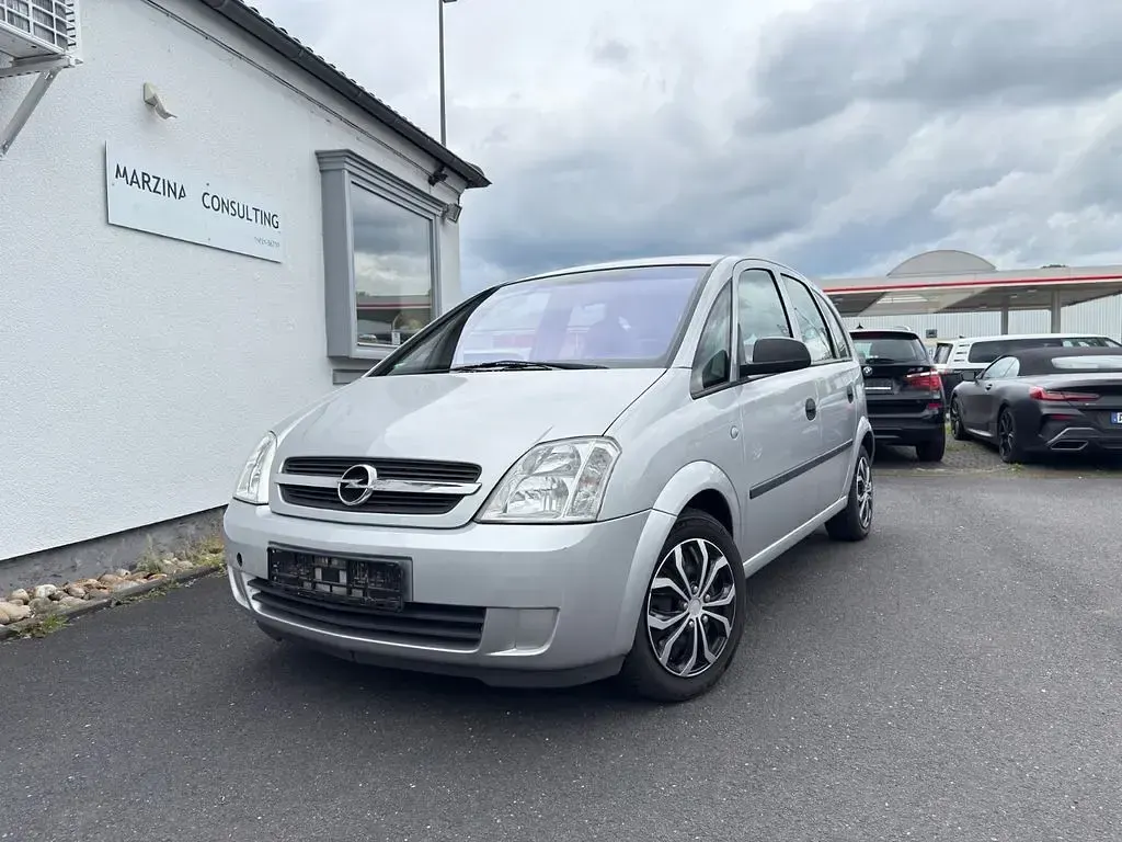 Używany Opel Meriva Basis 101 KM (74 kW) 2004 Srebrny Minivan