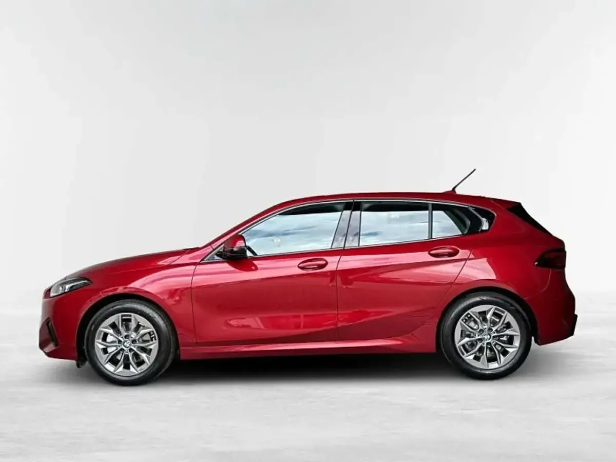 Gebraucht BMW 120 156 PS (114 kW) 2025 Rot Kleinwagen