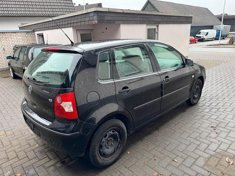 Gebraucht VW Polo 65 PS (47 kW) 2003 Schwarz Kleinwagen