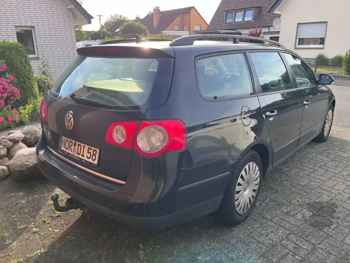 Gebraucht VW Passat 110 PS (80 kW) 2009 Schwarz Kombi