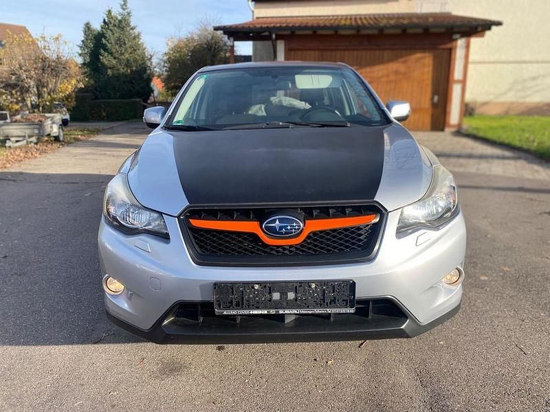 Silber Gebraucht 2013 Subaru XV Exclusive+ SUV | 9.999 € (Fairer Preis) - Bild 1/4