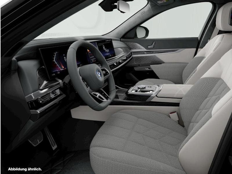 Black sapphire metallic Gebraucht 2024 BMW i7 Comfort Edition Limousine | 129.724 € - Bild 1/2