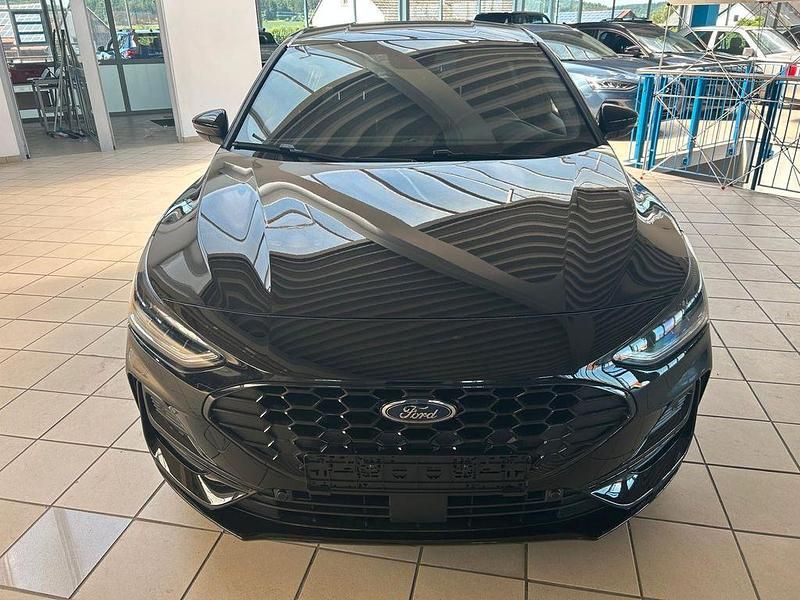 Gebraucht Ford Focus ST-Line X 155 PS (114 kW) 2024 Schwarz Limousine