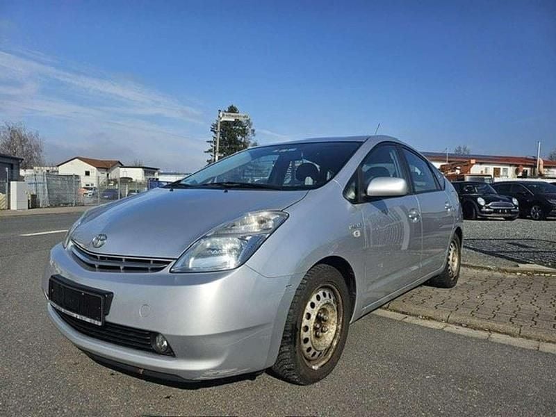 Gebraucht Toyota Prius Executive 77 PS (56 kW) 2006 Silver metallic Kleinwagen