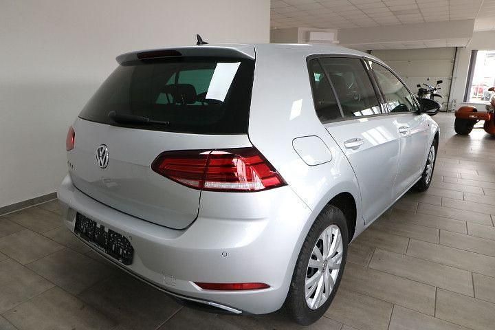 Gebraucht VW Golf VII Join 116 PS (85 kW) 2019 Silber Limousine