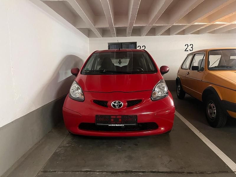 Rot Gebraucht 2008 Toyota Aygo Kleinwagen | 1.200 € (Superpreis) - Bild 1/4