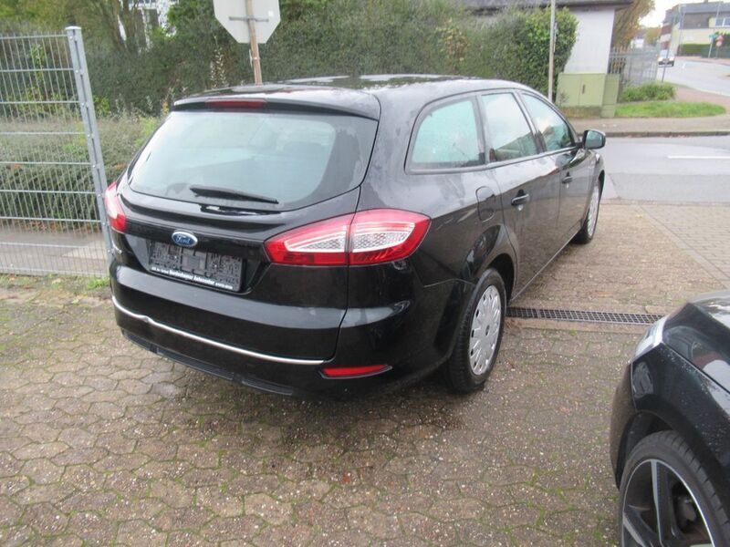 Gebraucht Ford Mondeo Trend 116 PS (85 kW) 2014 Schwarz Kombi