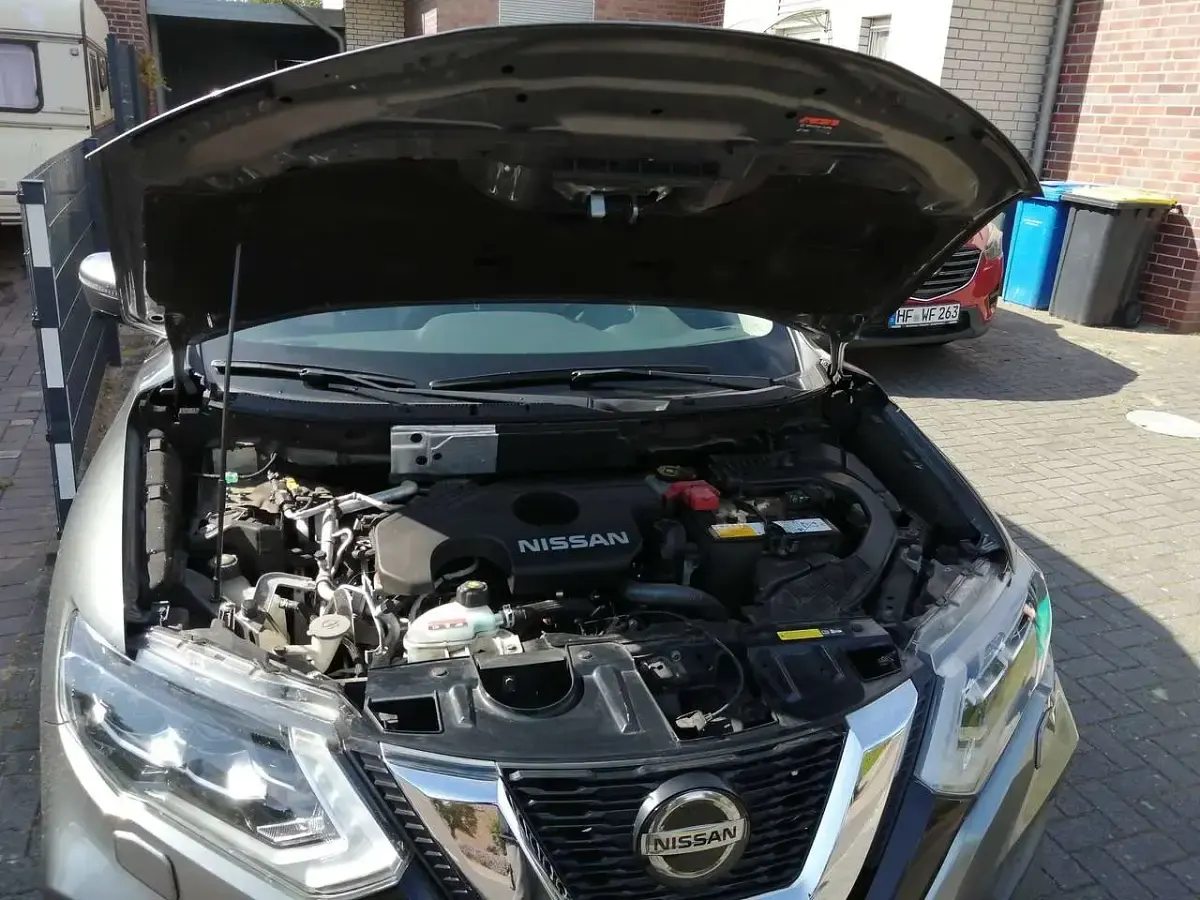 Gebraucht Nissan X-Trail N-Connecta 150 PS (110 kW) 2020 Grau SUV