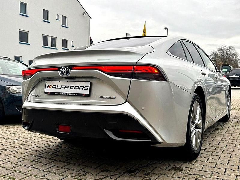Gebraucht Toyota Mirai Executive 182 PS (133 kW) 2021 Grau Limousine