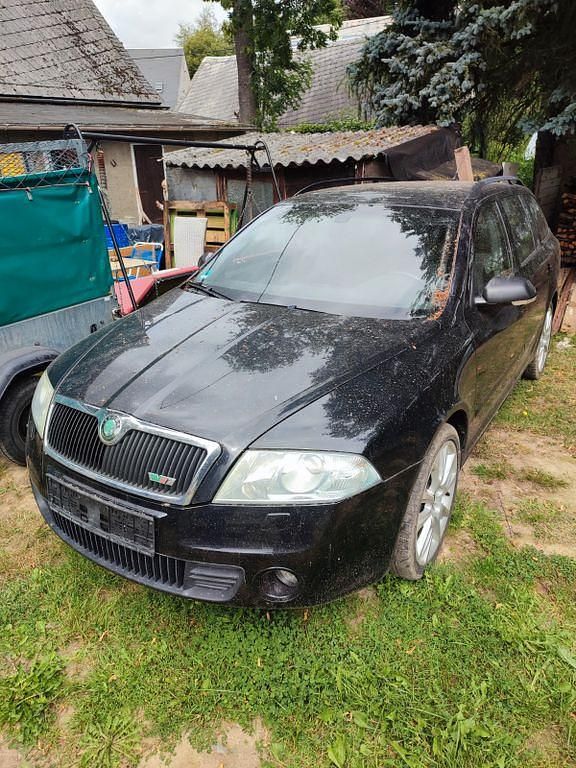 Schwarz Gebraucht 2005 Skoda Octavia RS Kombi | 3.500 € (Fairer Preis) - Bild 1/4
