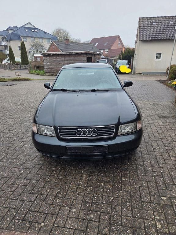 Second-hand Audi A4 125 CP (91 kW) 1998 Negru Berlinǎ