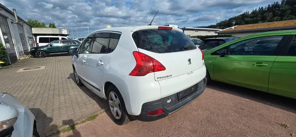 Gebraucht Peugeot 3008 Allure 156 PS (114 kW) 2012 Weiß Kombi