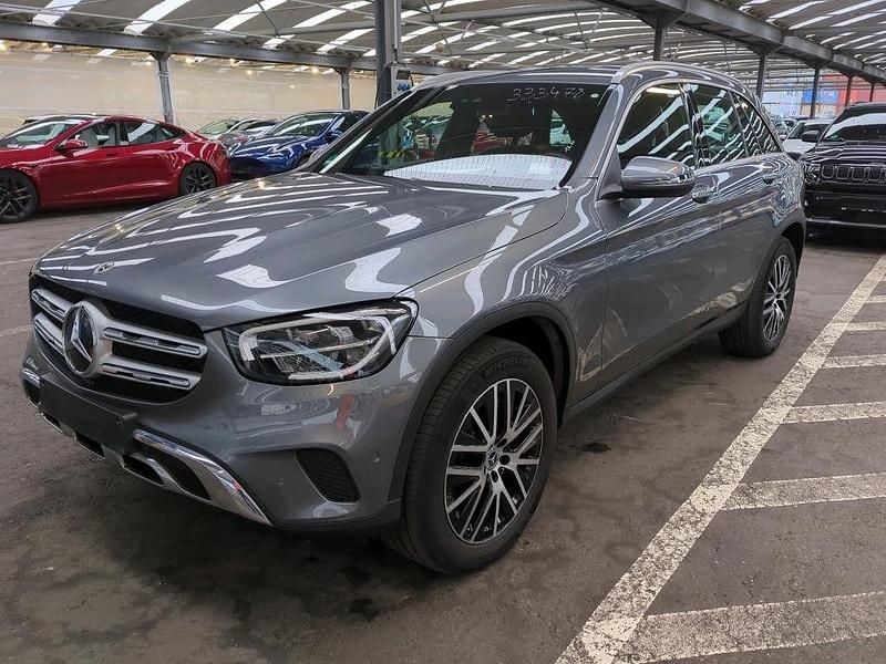 Gebraucht Mercedes GLC300e Exclusive 306 PS (225 kW) 2021 Grau SUV