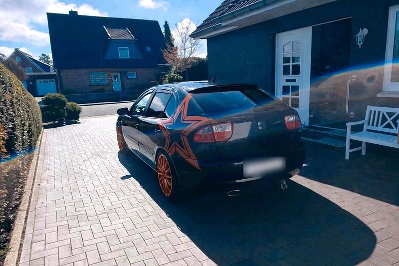 Gebraucht Seat Leon 263 PS (193 kW) 2000 Schwarz Kleinwagen