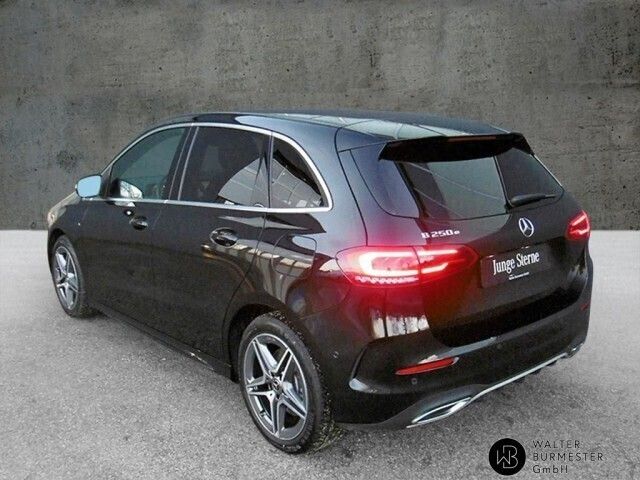 Gebraucht Mercedes B250e 218 PS (160 kW) 2020 Schwarz Van / Kleinbus