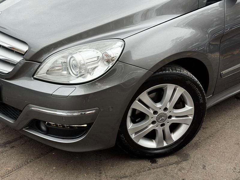 Gebraucht Mercedes B200 Edition 136 PS (100 kW) 2008 Braun Van / Kleinbus