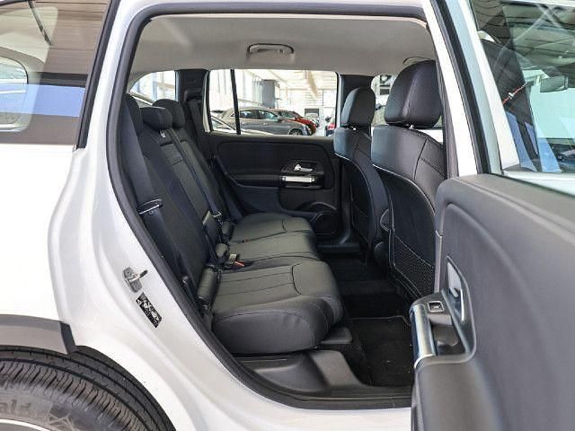 Gebraucht Mercedes GLB200 Advanced 150 PS (110 kW) 2023 Weiss / polarweiß SUV