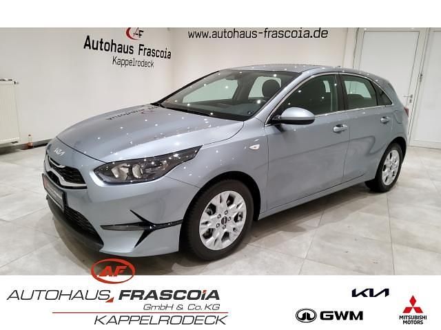 Gebraucht Kia Ceed Vision 140 PS (102 kW) 2024 Silber Kleinwagen