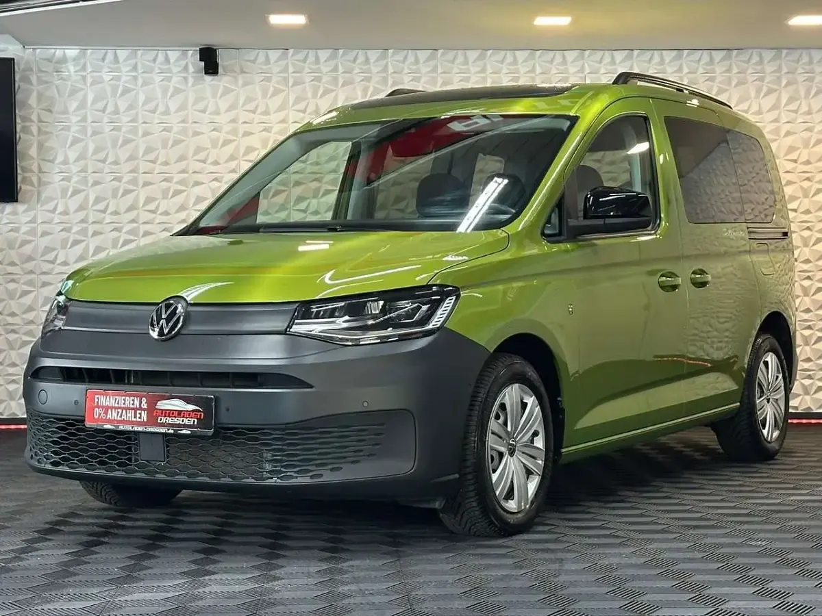 Gebraucht VW Caddy California 114 PS (83 kW) 2022 Grün Van / Kleinbus
