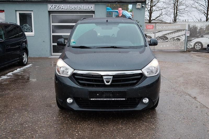 Gebraucht Dacia Lodgy Lauréate 107 PS (78 kW) 2012 Silber Van / Kleinbus
