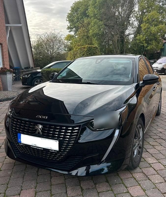 Schwarz Gebraucht 2021 Peugeot 208 Active Kleinwagen | 17.500 € (Teuer) - Bild 1/4
