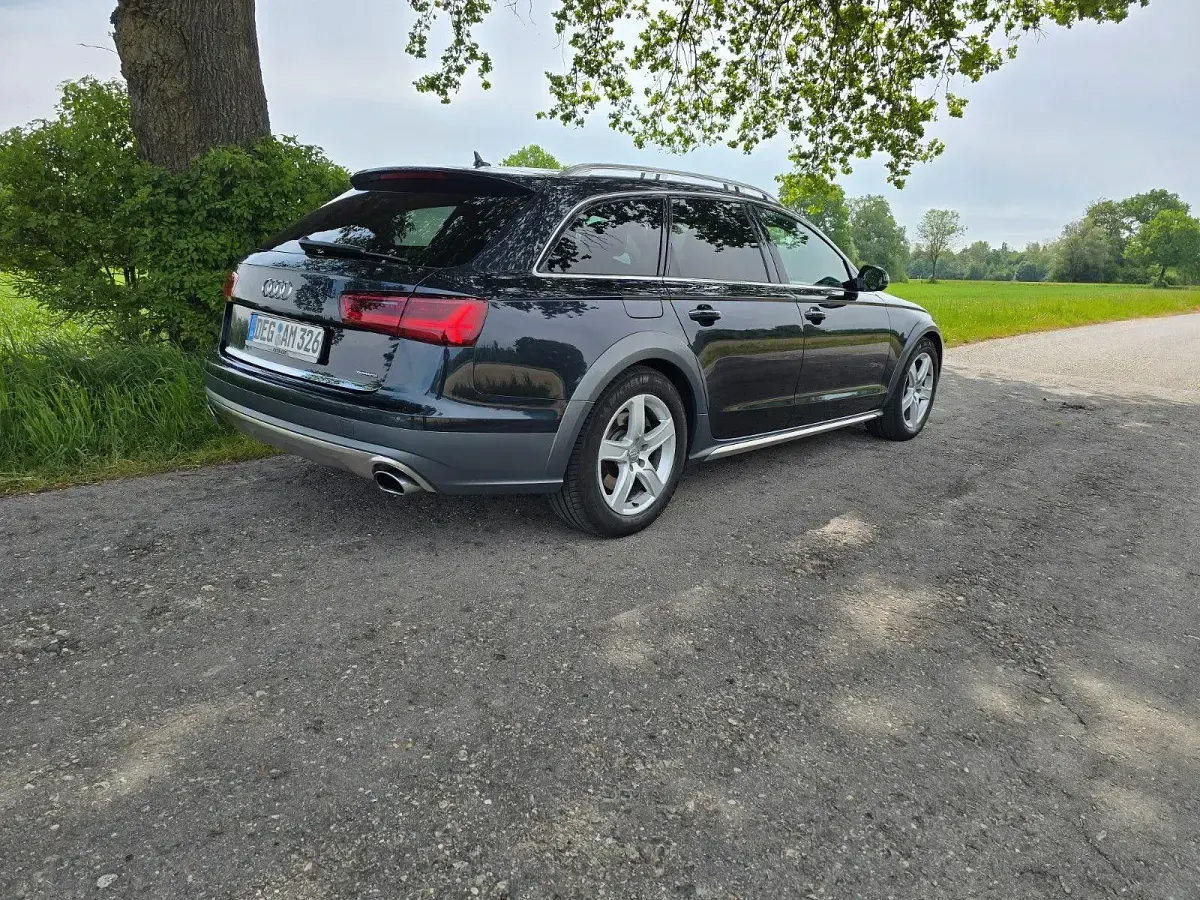 Gebraucht Audi A6 Allroad Ambiente 320 PS (235 kW) 2017 Blau Kombi