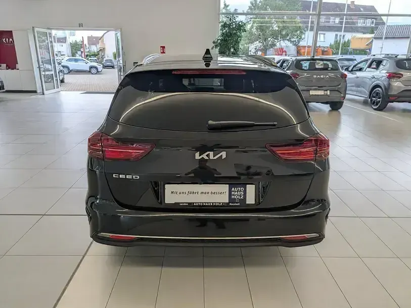 Neu Kia Ceed Sportswagon Style 101 PS (74 kW) 2025 Zilinaschwarz Kombi