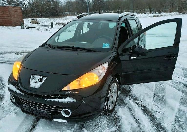 Gebraucht Peugeot 207 Sport 95 PS (69 kW) 2009 Schwarz Kombi