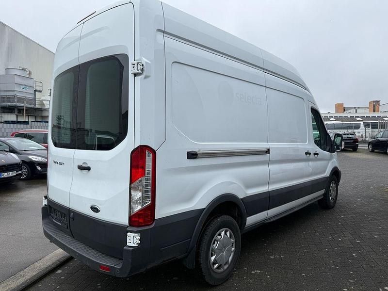 Gebraucht Ford Transit Trend 131 PS (96 kW) 2016 Weiß Van / Kleinbus