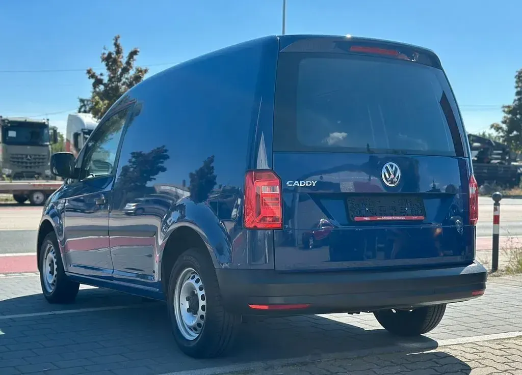 Gebraucht VW Caddy 102 PS (75 kW) 2019 Blau Van / Kleinbus