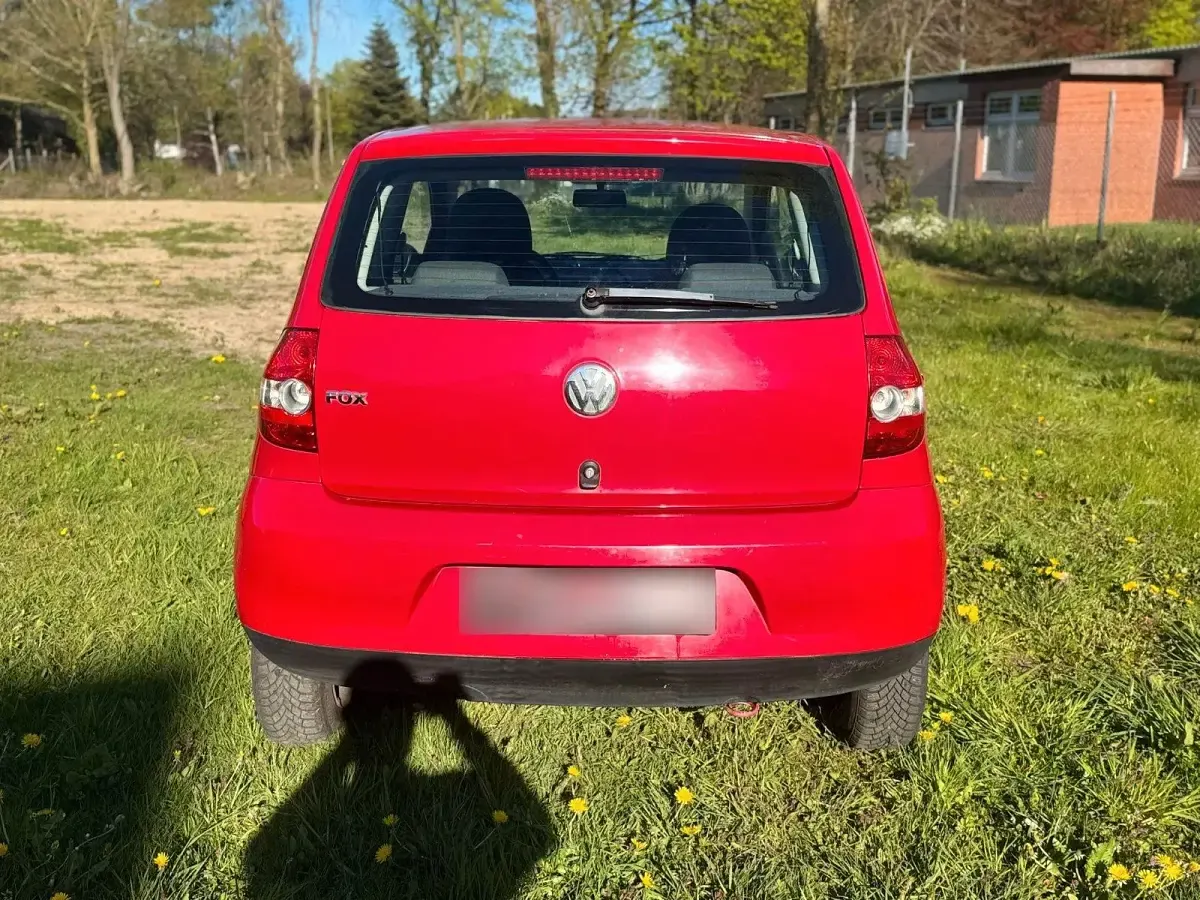 Usata VW Fox 54 CV (39 kW) 2005 Rosso Utilitaria