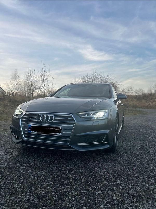 Grau Gebraucht 2015 Audi A4 S-Line Kombi | 22.900 € - Bild 1/4