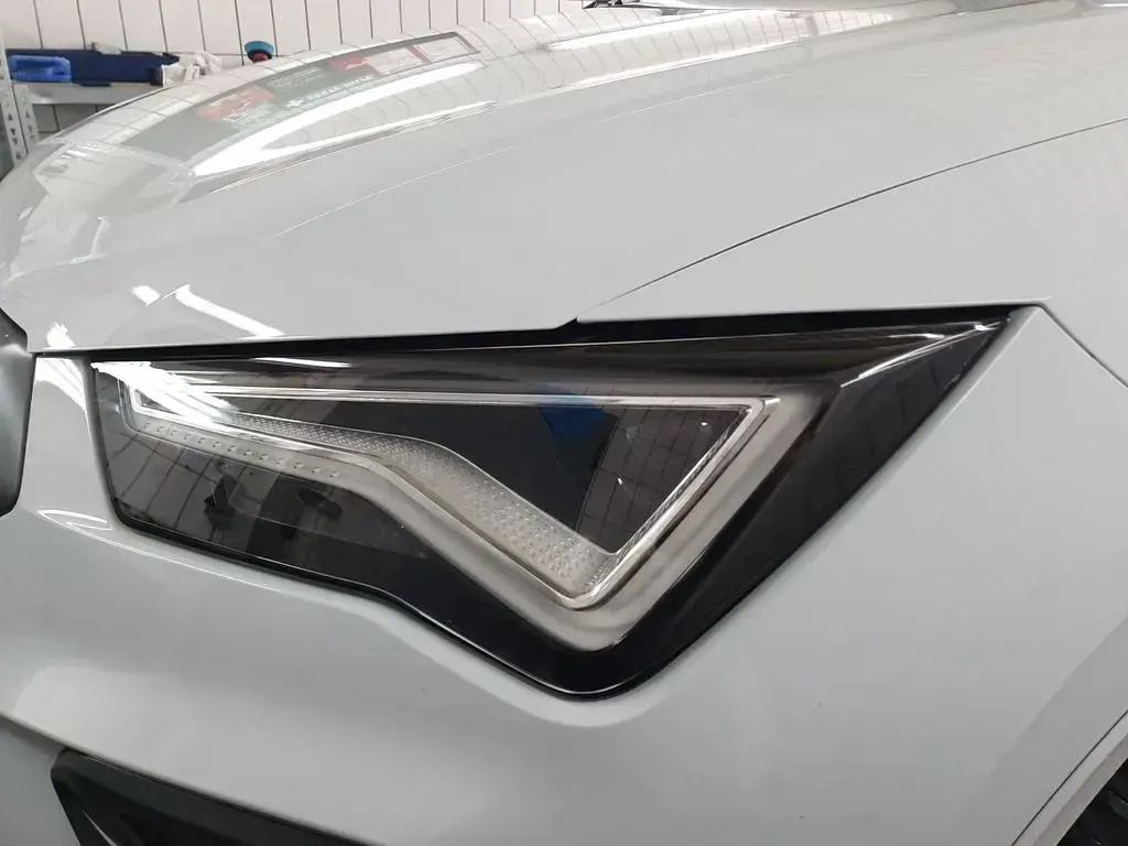 Gebraucht Seat Ateca FR 150 PS (110 kW) 2025 Nevada weiss SUV