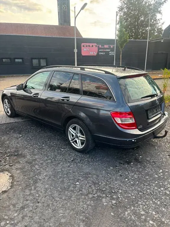 Gebraucht Mercedes C200 136 PS (100 kW) 2009 Grau Kombi