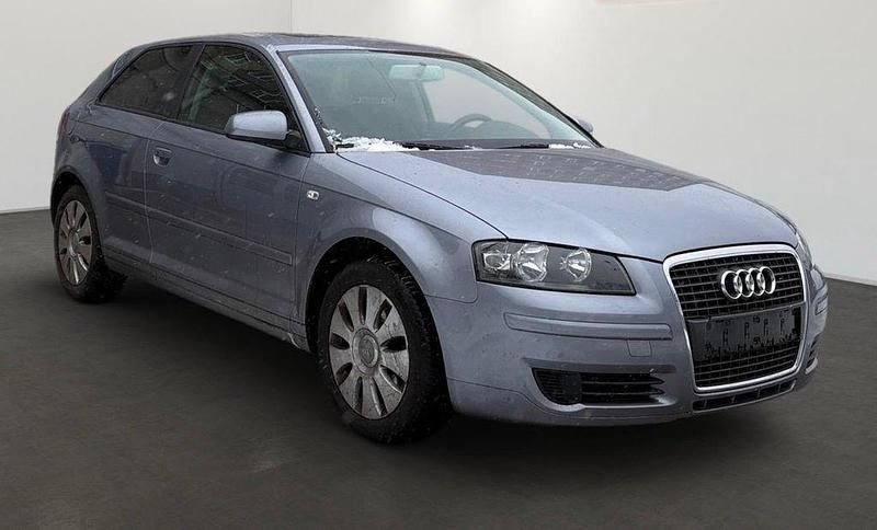 Gebraucht Audi A3 Attraction 102 PS (75 kW) 2005 Grau Kleinwagen