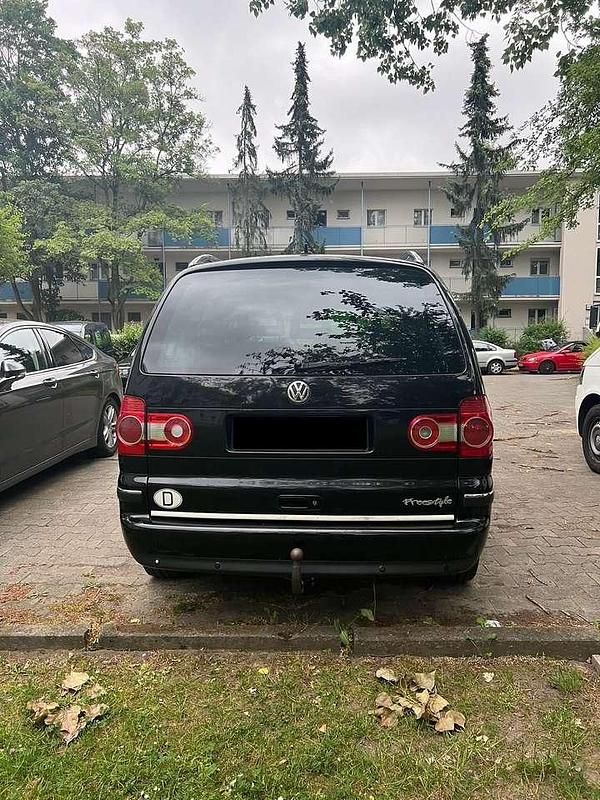 Gebraucht VW Sharan Trendline 140 PS (102 kW) 2007 Schwarz Van / Kleinbus