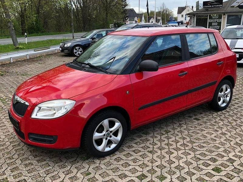 Gebraucht Skoda Fabia 60 PS (44 kW) 2008 Rot Limousine