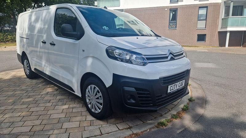 Weiß Gebraucht 2020 Citroën Jumpy Van / Kleinbus | 13.900 € (Guter Preis) - Bild 1/4