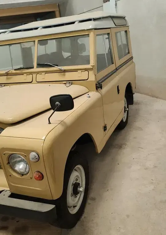 Gebraucht Land Rover 88 75 PS (55 kW) 1971 Beige SUV
