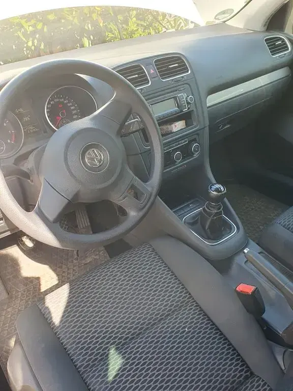 Gebraucht VW Golf VI Trendline 102 PS (75 kW) 2011 Weiß Kleinwagen