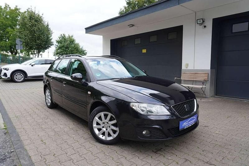 Schwarz Gebraucht 2012 Seat Exeo Style Kombi | 4.999 € (Fairer Preis) - Bild 1/4