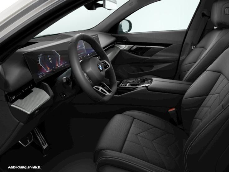 Gebraucht BMW 520 M Sport 197 PS (144 kW) 2025 Oxidgrau metallic metallic Limousine