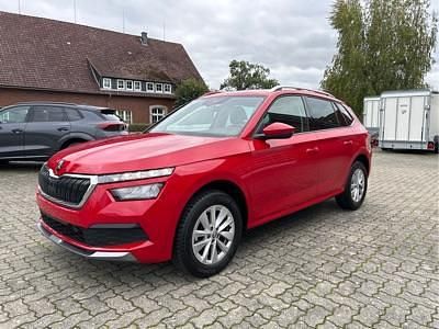 Velvet rot Gebraucht 2024 Skoda Kamiq Ambition SUV | 21.175 € (Fairer Preis) - Bild 1/2