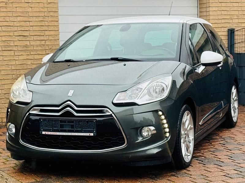 Gebraucht Citroën DS3 111 PS (81 kW) 2010 Grau Kleinwagen