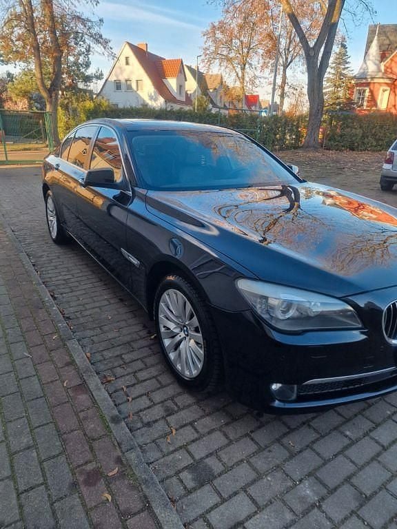 Gebraucht BMW 730 245 PS (180 kW) 2012 Schwarz Limousine