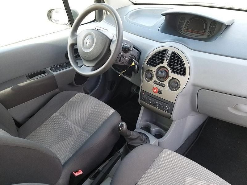 Gebraucht Renault Modus Avantage 75 PS (55 kW) 2007 Silber Van / Kleinbus