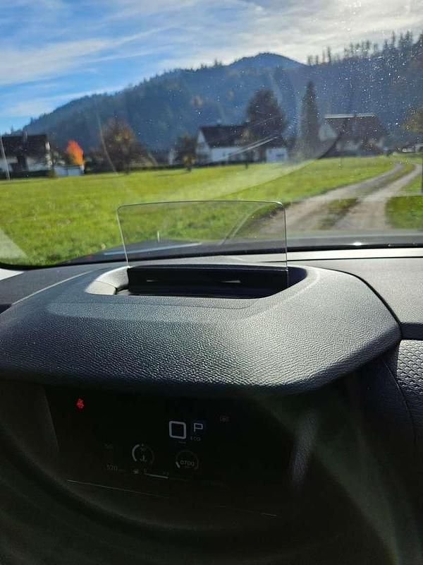 Gebraucht Citroën C4 Shine 131 PS (96 kW) 2022 Grau Limousine