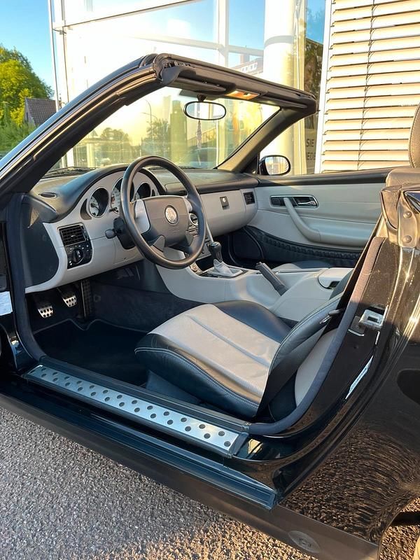 Gebraucht Mercedes SLK230 193 PS (141 kW) 1998 Schwarz Cabrio