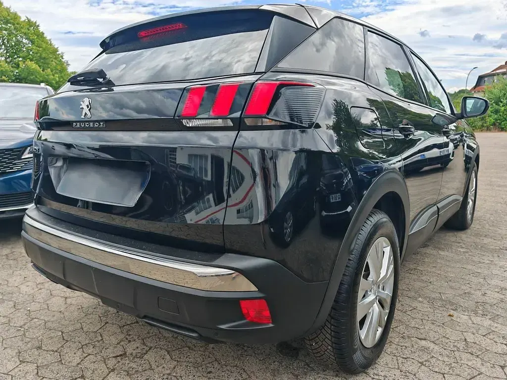 Gebraucht Peugeot 3008 131 PS (96 kW) 2020 Schwarz SUV
