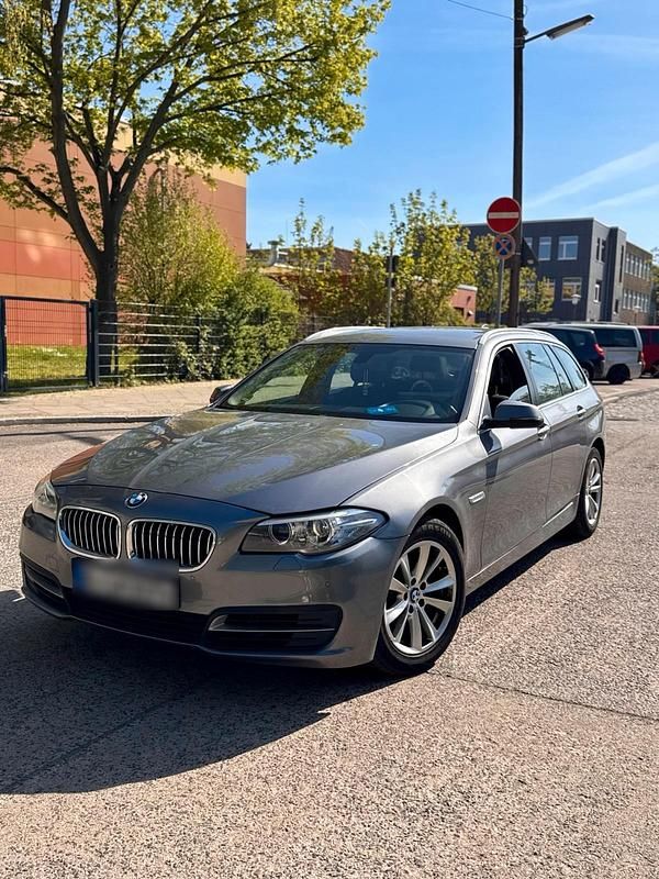Gebraucht BMW 520 184 PS (135 kW) 2014 Silber Kombi
